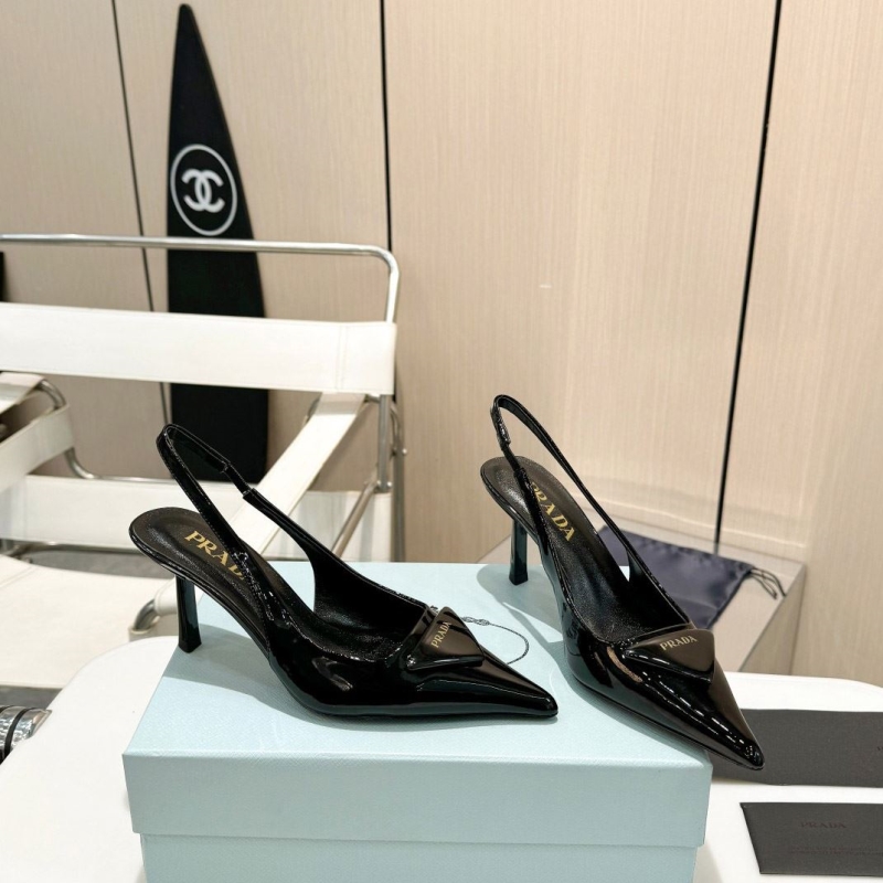 Pra*a sandals